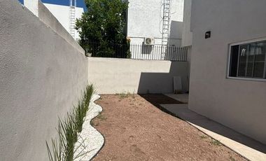 Casa con Recamara en planta baja