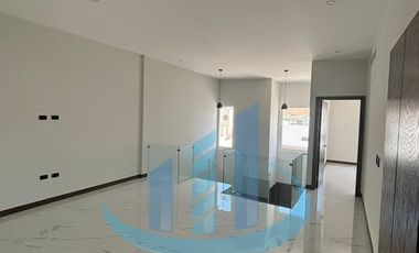 Casa con Recamara en planta baja