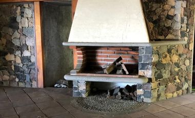 Casa en VENTA en Cuernavaca, Camino a la Montaña, 3 bungalows independientes y alberca.