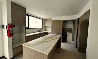 Vendo casa de 3 dorm por estrenar en Tumbaco