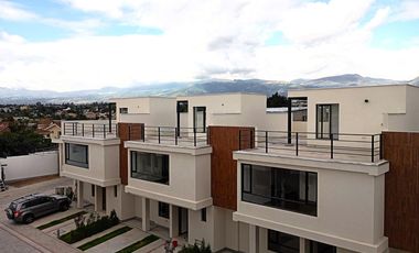 Vendo casa de 3 dorm por estrenar en Tumbaco