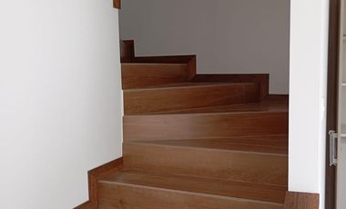 Vendo casa de 3 dorm por estrenar en Tumbaco