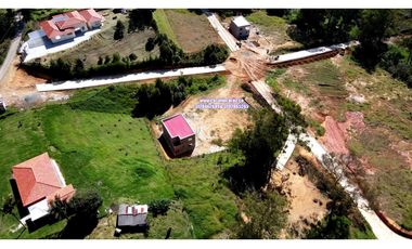 Finca campestre en obra gris en condominio en marinilla