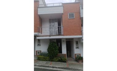 Se vende Casa sector Bulevares Pereira
