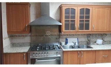 SE ALQUILA LUJOSA CASA EN ALTOS DE PANAMA AMOBLADA