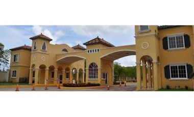 Condado del Rey, Residencial Rainforest Villas