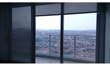 ALQUILO APARTAMENTO PH TOP TOWER