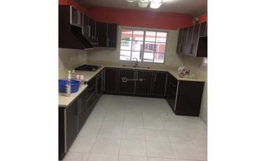 CONDADO DEL REY, VENDO CASA EN FUENTE FRESNO
