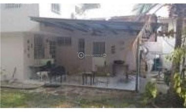 CONDADO DEL REY, VENDO CASA CON AMPLIO TERRENO