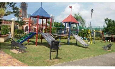 ALQUILER DE CASA EN COSTA DEL ESTE