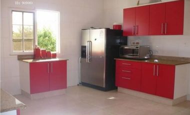 VENDO HERMOSA CASA EN RAINFOREST VILLAGE
