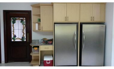 ALQUILO/VENDO  CASA EN COSTA DEL ESTE Begonia