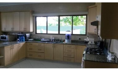 ALQUILO/VENDO  CASA EN COSTA DEL ESTE Begonia