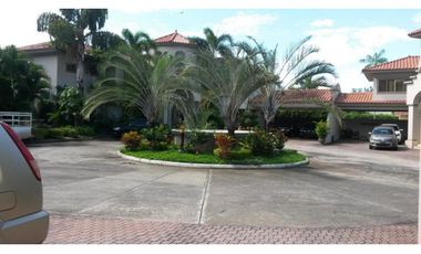 ALQUILO/VENDO  CASA EN COSTA DEL ESTE Begonia