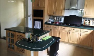 VENDO CASA 3RE,3.5, 3ESTAC