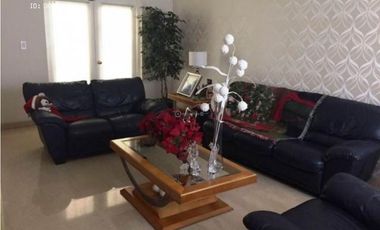 VENDO CASA 3RE,3.5, 3ESTAC
