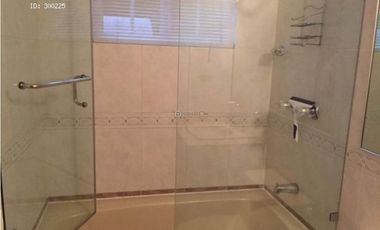 VENDO CASA 3RE,3.5, 3ESTAC