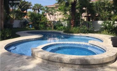 VENDO CASA CON PISCINA 4REC, 1460M2 COSTA DEL ESTE