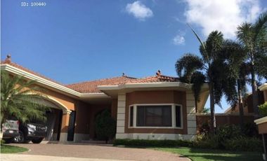 ALQUILO CASA COSTA SUR DE 03 RECAMARA AMOBLADA