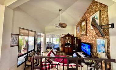 VENTA CASA EN ALTOS DEL MARA MONTAÑA