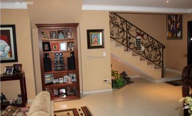 SE VENDE EN RESIDENCIAL ALTOS DE PANAM