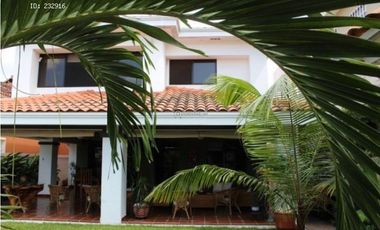 SE VENDE EN RESIDENCIAL ALTOS DE PANAM
