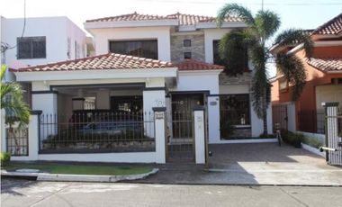 SE VENDE EN RESIDENCIAL ALTOS DE PANAM