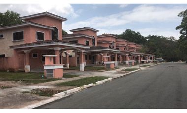 VENDO CASAS EN CLAYTON NUEVAS PARA ESTRENAR