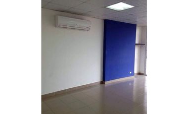 VENDO OFICINA entre av balboa y parque urraca