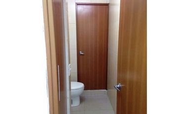 VENDO OFICINA entre av balboa y parque urraca