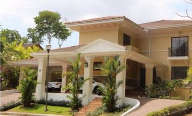 HERMOSA CASA EN CAMINO DE CRUCES $ 5000