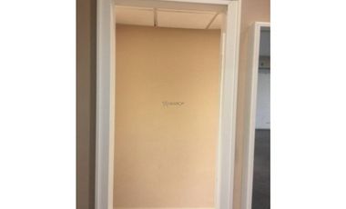 ALQUILO LOCAL COMERCIAL ALBROOK MALL