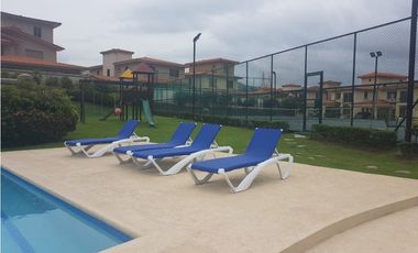 VENTA/ALQUILER CASA CONDADO DEL REY 3REC+CBE PASEO