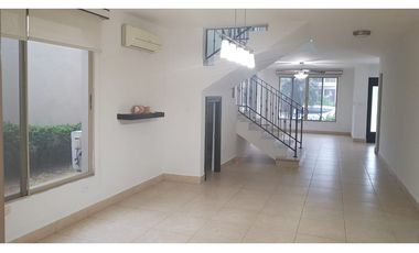 VENTA/ALQUILER CASA CONDADO DEL REY 3REC+CBE PASEO