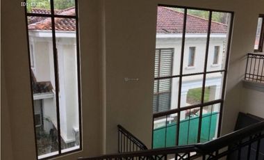 VENDO CASA SENDERO CAMINO CRUCES CLAYTON