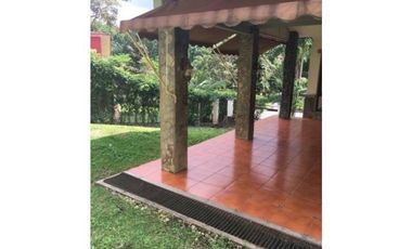 CASA CLAYTON 460M2 3REC