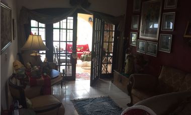 CASA CON PISCINA CONDADO DEL REY 480MTS