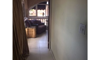 CASA CON PISCINA CONDADO DEL REY 480MTS