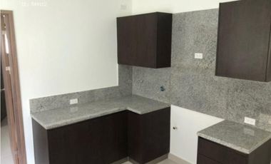 CASA EN CONDADO DEL REY 3 REC 268MT2