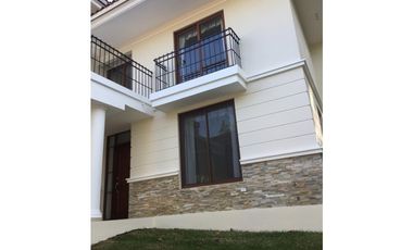 CASA SENDEROS CAMINO DE CRUCES, CLAYTON 4REC