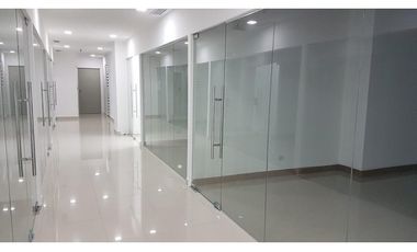 OFICINA PAITILLA RBS TOWER CON ACABADOS Y TERRAZA