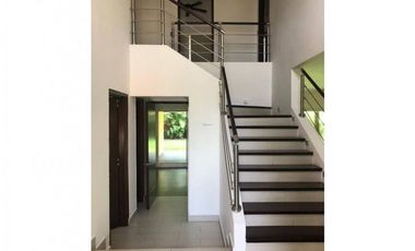 CASA UNIFAMILAR COSTA DEL ESTE 4REC 300M2