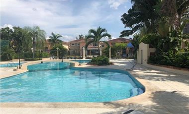 CASA UNIFAMILAR COSTA DEL ESTE 4REC 300M2
