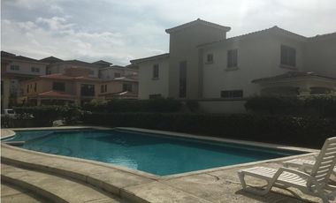 CASA CONDADO DEL REY PASEO DORADO 3REC 399MTS