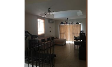 CASA CONDADO DEL REY PASEO DORADO 3REC 399MTS