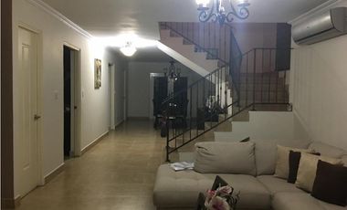 CASA CONDADO DEL REY PASEO DORADO 3REC 399MTS