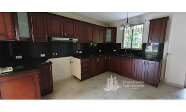 CASA EN CLAYTON EMBASSY GARDENS 4 REC