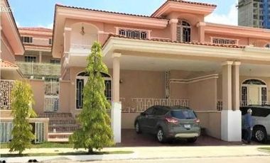 VENTA CASA EN COUNTRY CONDADO DEL REY