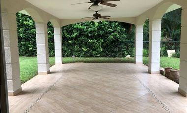 CASA EN ALBROOK