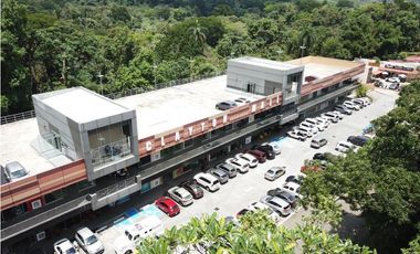 LOCALES COMERCIALES CLAYTON MALL 120 MT2